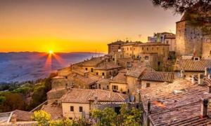 Volterra and San Gimignano tour from Florence