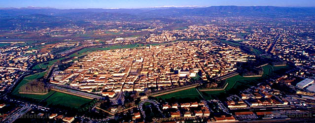 Lucca Le Mura